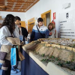 Acto de firma subvención Cáritas 25.000 euros (16)